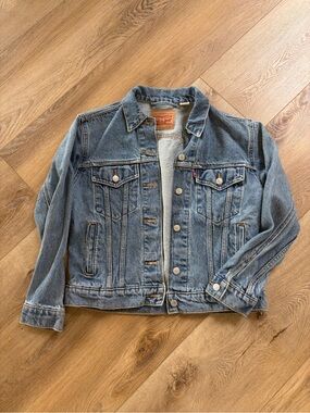 Levis Trucker Jean Jacket